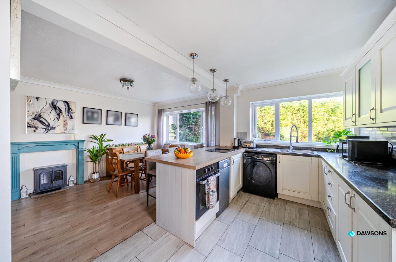 Croftfield Crescent, Newton, Swansea, SA3 4UL